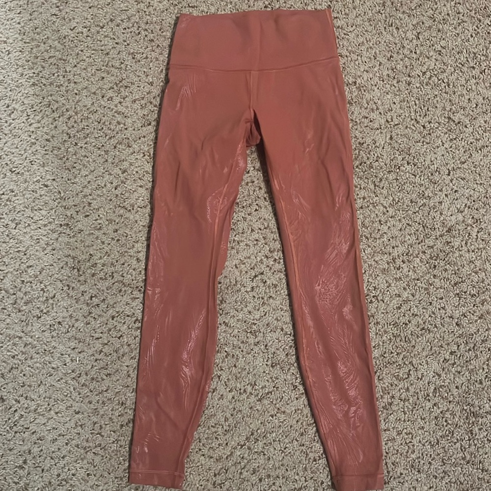 Lululemon - sz 6 - iridescent Luxtreme wunder under hi rise